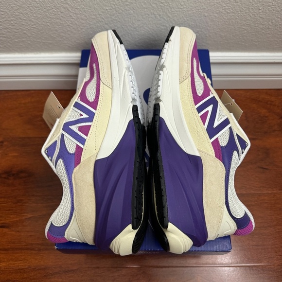 New Balance 990v6 MiUSA Magenta Pop Size 11 Frieza - Picture 5 of 8